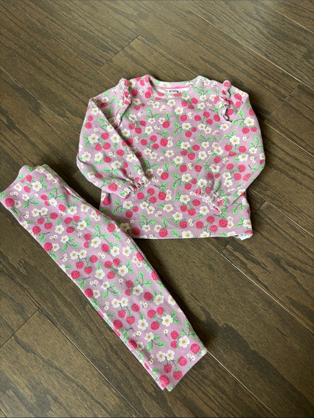 Boden berry & Daisy Print Ribbed Pajama Set